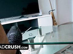 18 jahre, Amerikanisch, Grosser schwanz, Blasen, Spermaladung, Lecken, Taboo, Jungendliche (18+)