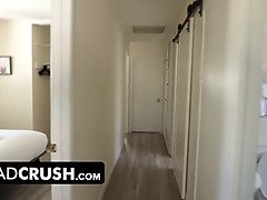 18 jahre, Asiatisch, Grosser arsch, Spermaladung, Papi, Fingern, Lecken, Schreiend