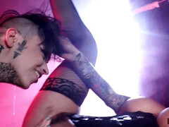 Lamer culo, Morena, Tetona, Latina, Perforación, Pezones inflados, Chorro, Tetas