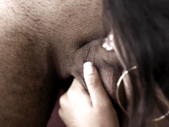 Gros seins, Sucer une bite, Tir de sperme, Gorge profonde, Doigter, Groupe, Seins naturels, Voyeur