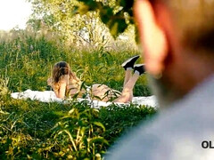 Папочка, Очки, Хд, Натуральные сиськи, На природе, На публике, Киски, Молоденькие