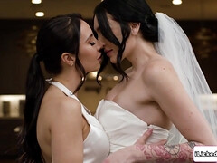 69 negenenzestig, Lieveling, Grote mammen, Bruinharig, Lesbisch, Moeder die ik wil neuken, Klein, Kut duiken