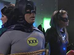 Красотки, Минет, Брюнетки, Семяизвержение, Втроем