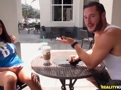 Cul, Nana, Sucer une bite, Brunette brune, Plantureuse, Rondelette, Hard, Rasée