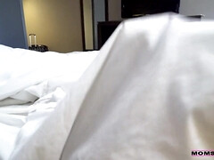 Grote mammen, Blond, Pijpbeurt, Rondborstig, Hardcore, Moeder die ik wil neuken, Moeder, Tieten likken