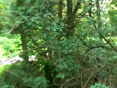 Brunette brune, En levrette, Faciale, Allemand, Hd, Pov, Public, Plan cul à trois