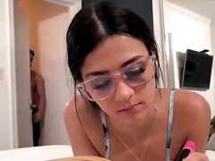 Gros seins, Sucer une bite, Éjaculation interne, Tir de sperme, Faciale, Interracial, Mature, Mère que j'aimerais baiser