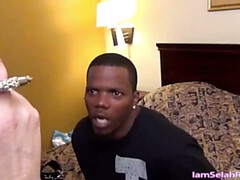 Gros cul, Gros seins, Sucer une bite, Gorge profonde, Hard, Interracial, Lesbienne, Rugueux