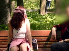 Bruinharig, Flashing, Slipje, Klein, Openbaar, Roodharige vrouw, Russisch, Tieten likken