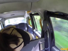 Mamada, Coche, Estilo perrito, Corridas faciales, Penetracion con dedos, Pajear, Coño, Nalgadas