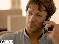 Bruinharig, Dubbele penetratie, Sperma in gezicht, Hakken, Likken, Ondergoed, Kut duiken, Trio