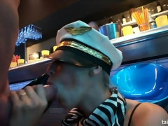 ダンス, 手コキする, ハードコア, レズビアン, なめる, パーティ, フェラする, スインガー