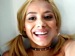 Rubia, Penetracion con dedos, Hd, Tetas naturales, Solo