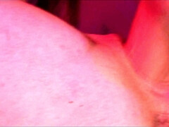 Bondage discipline sadomasochisme, Grote mammen, Gevangen, Sperma shot, Sperma in gezicht, Ruw, Trio, Tieten likken