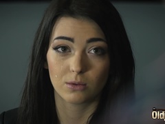 Slaapkamer, Pijpbeurt, Bruinharig, Sperma shot, Handbeurt, Zoenen, Mager, Slikken