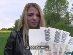 Amateur, Nana, Sucer une bite, Tchèque, Exhib, Argent, Public, Réalité