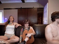 Sperma shot, Lul, Groep, Harig, Natuurlijke tieten, Tatoeage, Tiener, Webcamera