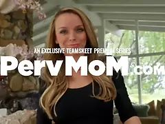 Aangekleed, Hd, Hakken, Reusachtig, Monster, Tiener, Tieten likken, Onder de rok