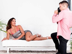 In den arsch, Arschlecken, Grosser arsch, Blasen, Braunhaarige, Hundestellung, Milf, Titten