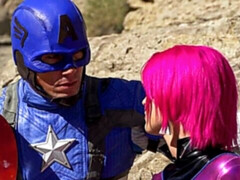 Gros cul, Grosse bite, Gros seins, Sucer une bite, En levrette, Talons, Latex, Nénés