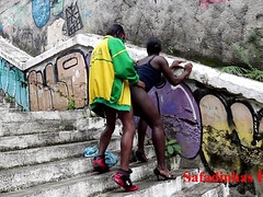 Culo grande, Negro, Mamada, Latina, Madres para coger, Al aire libre, Público