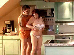 Mollig, Dik, Duits, Keuken, Roodharige vrouw