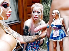 Grosse titten, Blasen, Puppe, Frau frau mann, Hd, Im freien, Pissen, Rasiert