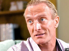 Бисексуалы, Минет, Брюнетки, Член, Милф, Крошечные, Страпон, Втроем