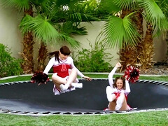 舐める尻, デカチン, バイセクシャル, 茶髪の, チアリーダー, バック, 自然山雀, スパンキング