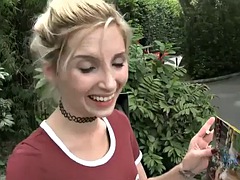 Leie, Wohlbeleibte schöne frauen, Blondine, Besamung, Hardcore, Pov, Ablutschen, Titten