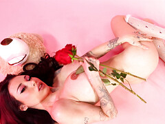 Жопа, Большие сиськи, Брюнетки, Белье, Мастурбация, Милф, Русские, Тату