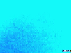 Grosse titten, Braunhaarige, Vollbusig, Dusche, Erotischer film, Solo, Scherzbold