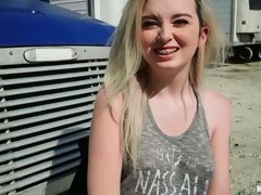 Lexi Lore gives Jesse Black outdoor blowjob to get a ride