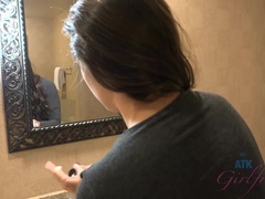 Анальный секс, Ванна, Брюнетки, Кончили внутрь, Платье, Каблуки, Мастурбация, Киски