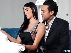 Azul Hermosa Comes Home To Blow Small Hands Who Is Doing Work