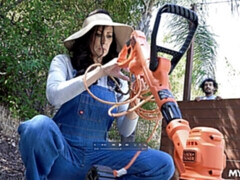 Culo grande, Verga grande, Tetas grandes, Mamada, Morena, Madres para coger, Al aire libre, Afeitado