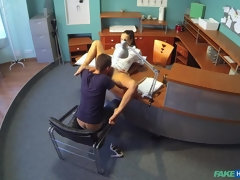 Amateur, Médecin, En levrette, Doigter, Infirmière, Bureau, Chatte, Voyeur