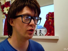 Sucer une bite, Brunette brune, Tir de sperme, Faciale, Lingerie, Réalité