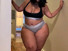 Belle grosse femme bgf