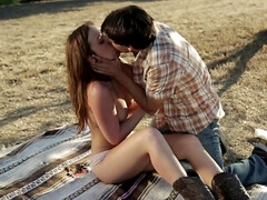 Babe with pretty figure moans and receives boyfriend's cock deep