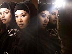 18 años, Dormitorio, Culo grande, Penetracion con dedos, Lesbiana, Lamidas, Lencería, Adolescente