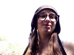 Morena, Pareja, Polla, Gafas, Besar, Natural, Público, Tragarse