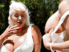 デカパイ, ブロンド, 結婚, お婆さん, なめる, 淫乱熟女, オマンコ, ストッキング