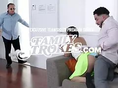 Verga grande, Mamada, Condón, Corridas, Garganta profunda, Monstruo, Afeitado, Adolescente