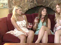 茶髪の, キス, レズビアン, 剃毛, タトゥー