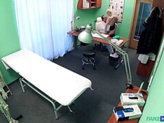 Любители, Большие сиськи, Минет, Измена, Собачьи, Пальцем, Медсестра, Киски