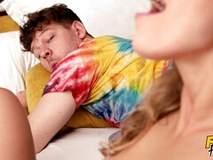 Kont, Badpak, Pijpbeurt, 1 man 2 vrouwen, Logement, Billekoek, Student, Vibrator