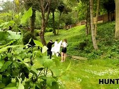 Mooi, Grote mammen, Man die toekijkt, Hd, Natuurlijke tieten, Buiten, Panty, Gezichtspunt