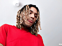 Mamada, Morena, Polla, Estilo perrito, Masturbacion con pies, Jeans, Pov, Tatuaje