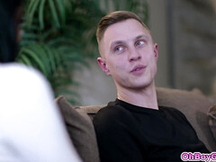 18, デカパイ, フェラチオ, 家族, Hd, 母, オマンコ, ティーン